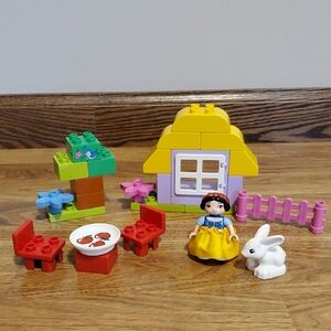 LEGO Duplo 6152 Snow White's Cottage Set Disney Princess